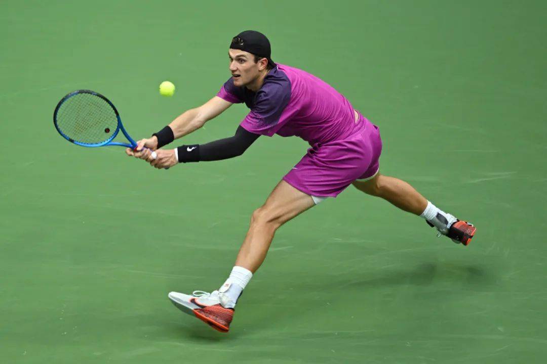 更耐人寻味 更耐人寻味