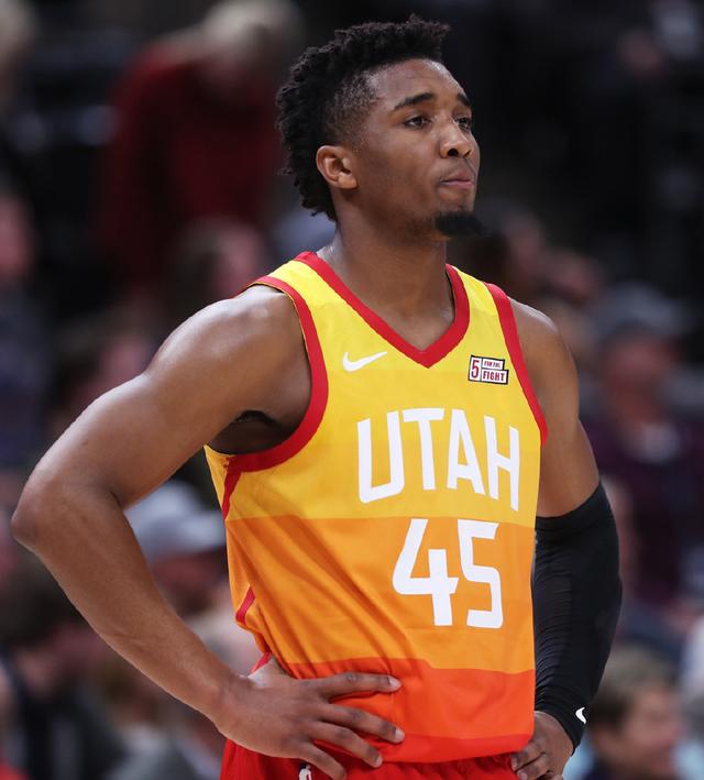 一旦看到背 一旦看到背